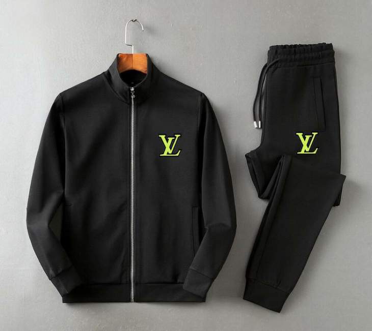 Picture of LV Sweater Suits _SKULVM-5XLkdtn15640954